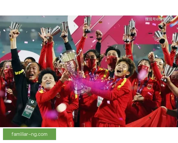 国足新帅上任首战告捷年轻球员崭露锋芒引关注球迷期待未来征程再创辉煌