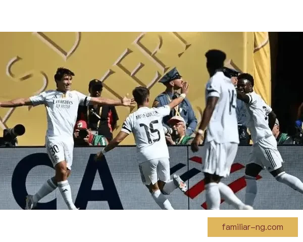 德甲联赛最新动态拜仁多特争冠格局迎来关键转折时刻引发球迷热议 德甲联赛最新动态拜仁多特争冠格局迎来关键转折时刻引发球迷热议