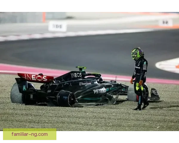 F1赛季最新动态：顶级车队激烈角逐新一轮技术创新与车手变动