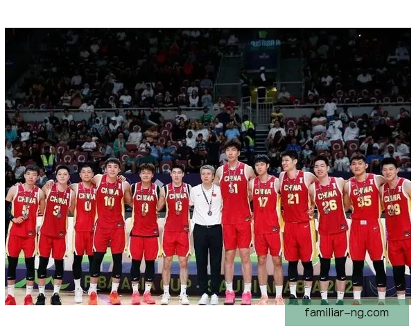 中国男篮备战亚运阵容公布 新老球员组合引关注